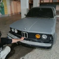 بی ام و  ۳۲۰