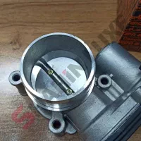 پدال گاز. و دریچه گاز برقی شرکتی