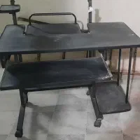 میز تحریر و کامپیوتر کاملا نو و سالم
