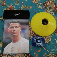 ۴ تیکه از وسایل فوتبالی منتخب توضیحات