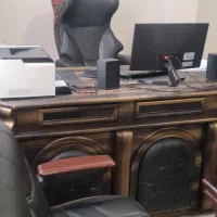 منشی و دستیار مدیر
