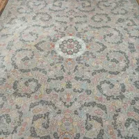 فرش رویال گلد در حد نو