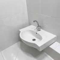 روشویی به همراه توالت فرنگی