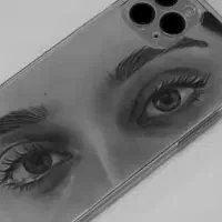 طراحی چشم و نیمرخ برای کاور موبایل