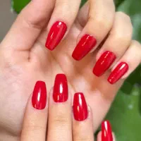 استخدام ناخن کار حرفه ای