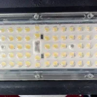 پروژکتور قوی LED