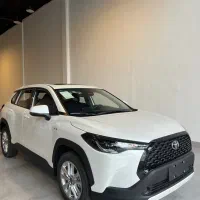 تویوتا کرولا کراس هیبرید ( تحویل فوری )