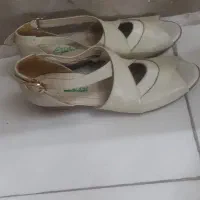 صندل چرم سایز ۳۸