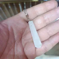گردنبند سنگ کوارتز تراش منشوری