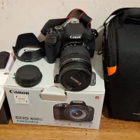 دوربین عکاسی کانن canon800d همراه با تجهیزات جانبی
