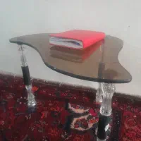 میز. کنار مبل که زیر گلدانی هم میکنی ۴۰۰