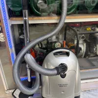 جاروبرقی الکترولوکس