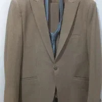 کت وشلوار وجلیقه