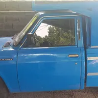 وانت نیسان حمل بار و اثاثیه
