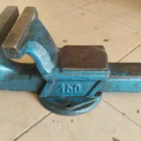 گیره فولادی رومیزی سالم وکم کار