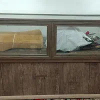 ویترین مغازه.مناسب لباس فروشی و کافه و...