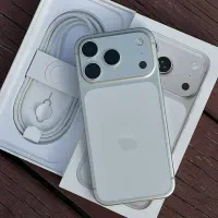 اپلiPhone 17 ProMax باحافظه ۲۵۶ گیگ Zaa