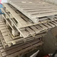 پالت و طبقه چوبی