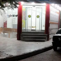 اجاره مغازه همکف ۱۸۰ متری تمیز