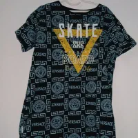 چند دست لباس پسرانه در حد نو