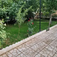 خانه باغ ،ویلاباغ بزنجان بافت|اجارهٔ کوتاه‌مدت ویلا و باغ|بافت, |دیوار