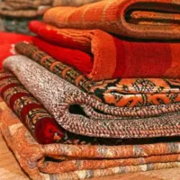 بازار فرش ایرانیان نیروی خدمات استخدام میکند