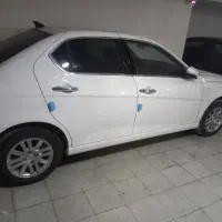دنا پلاس ۶ دنده آپشنال مدل ۱۴۰۵ رینگ آلومینیومی
