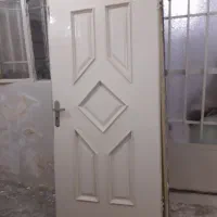 در چوبی نقش دار