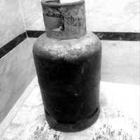 یک عدد کپسول گاز بوتان