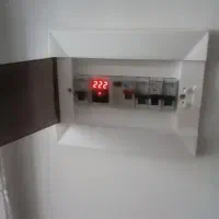 برق کار برقکاری ساختمان اتصالی کولر آبی نورپردازی