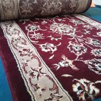 کناره فرش قرمز درحدنو تمیزوسالم
