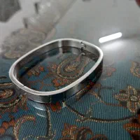 بنگل کارتیر و گوشواره میخی