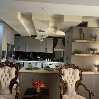 بلوار فردوس غرب/150متر/نما تراورتن/سالن پرده خور