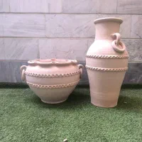 دکوری پلی استر و گدان سفالی