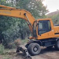 بیل مکانیکی لاستیکی ۲۰۰ هیوندا