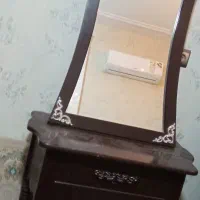 آینه و میز