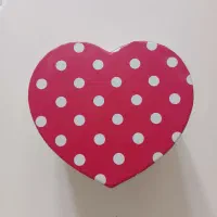 جعبه های هدیه نو وکاملا سالم