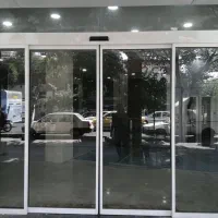 مغازه ۸۰ متر / بر اشرفی اصفهانی / مناسب اکثر مشاغل