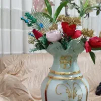 گل و گلدان