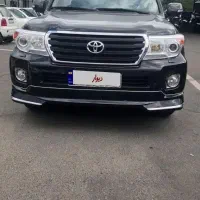 لندکروز 2011
