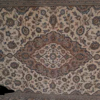 فرش پشمی دستبافت کاشان و قلیان قدیمی