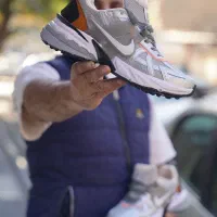 فروش عمده کتونی نایک V2K