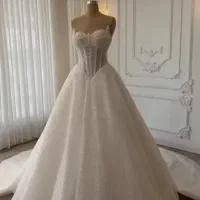 استخدام فروشنده مزون لباس عروس