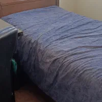 تخت چوبی و تشک