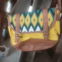 کیف وچند  جفت کفش وپوتین مردانه