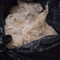 پشم گوسفندی سفید تمیز وشسته شده