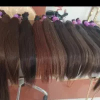 فروش و خرید موهای رنگی و طبیعی به قیمت بالا