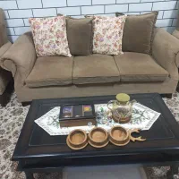 مبل ۷نفره تمیز،با جلو مبلی و۲عدد میز عسلی
