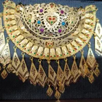 طلا فروشی گوشواره و سنجاق