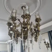 لوستر برنجی و دیوار کوب